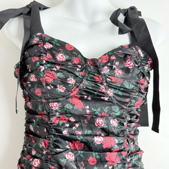 Pink and Red Bodycon Mini Dress - Picture 3 of 9